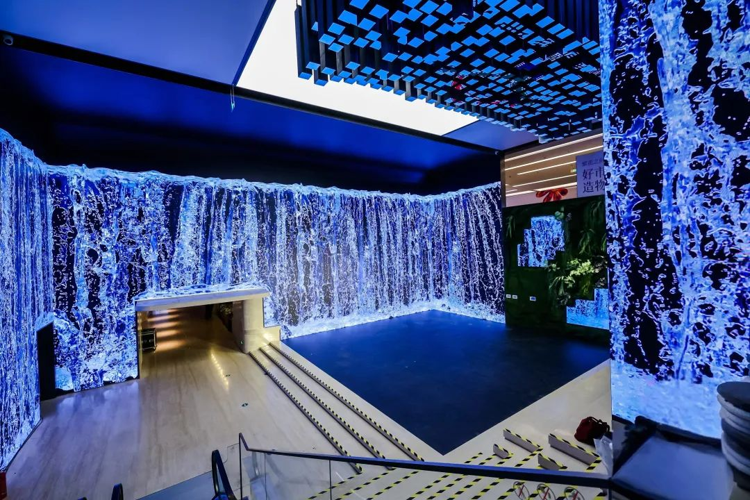 天下首家全高帧 LED 影院—中原壹定发影戏中心正式完工